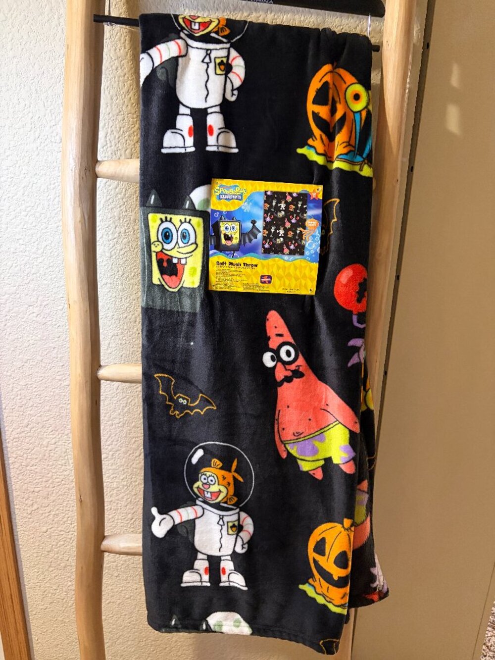 SpongeBob Halloween Plush Throw Blanket Patrick Sandy 50x70 Nickelodeon NWT